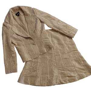 Nabi Light Beige Tailored Blazer with Notched Lapels Butterfly Pattern Size Medi